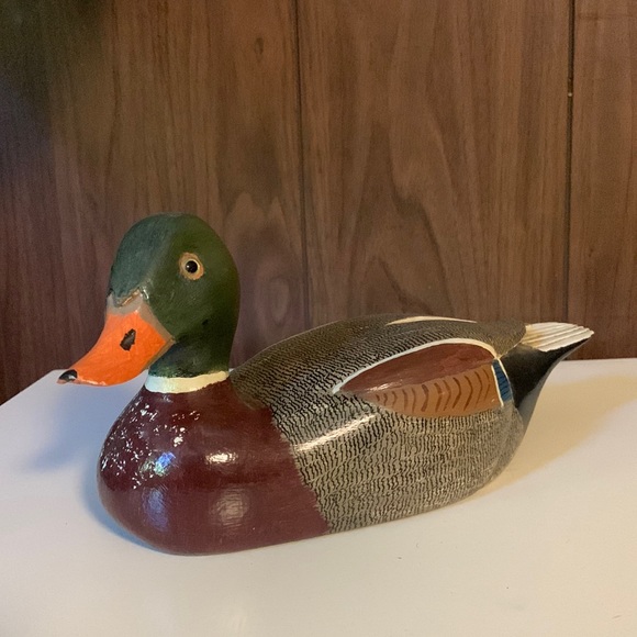 Wood hand painted duck decor - Picture 1 of 7